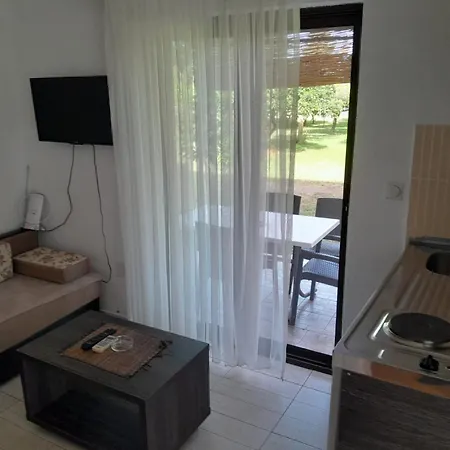 Niki Apartments Ulcinj Esterno foto